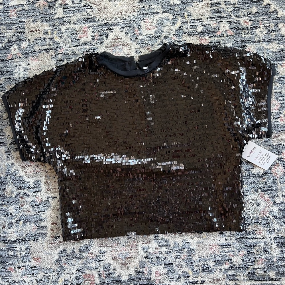 Black sequin short sleeve top size large